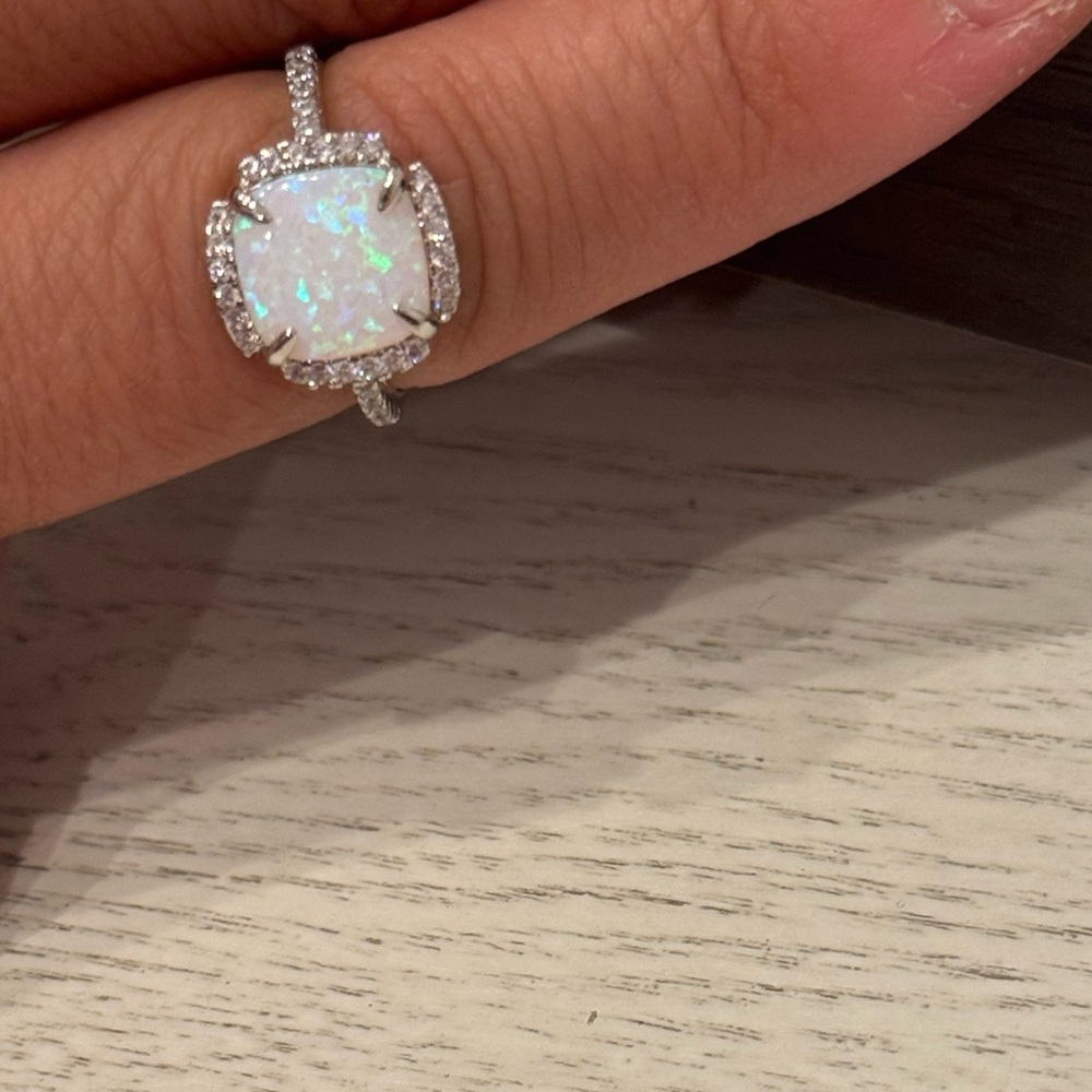 STERLING SILVER OPAL RING - Picture 3 of 10